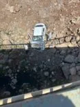 DİYARBAKIR'DA OTOMOBİL KÖPRÜDEN DÜŞTÜ: 1 YARALI