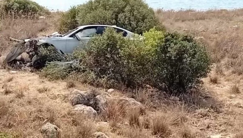 OTOMOBİLİYLE KAZA GEÇİREN POLİS, HAYATINI KAYBETTİ