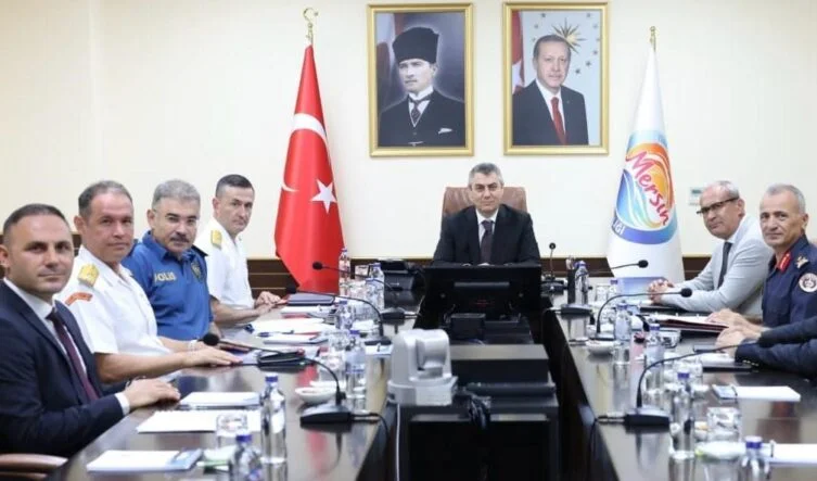 MERSİN'DE SON BİR HAFTADA ARANAN 894 ŞAHIS YAKALANDI