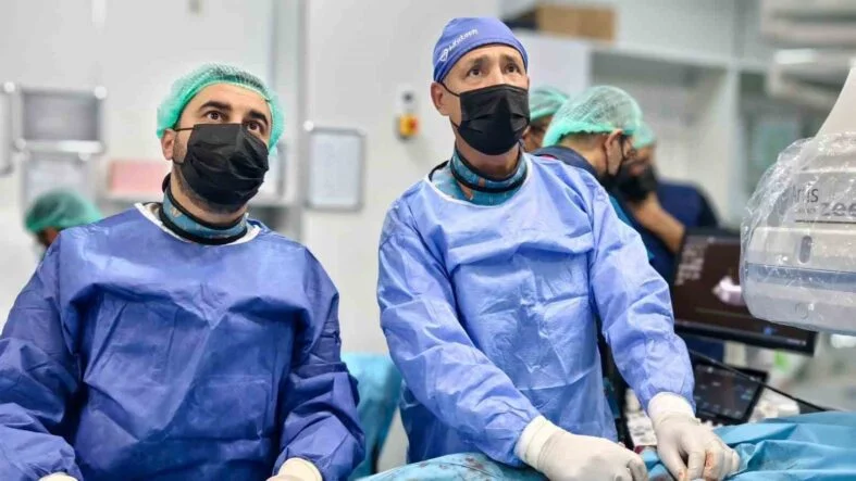 DİYARBAKIR'DA ULUSLARARASI PEDİATRİK KARDİYOLOJİ ÇALIŞTAYI