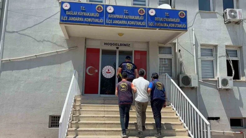18 YIL KESİNLEŞMİŞ HAPİS CEZASI BULUNAN ZANLI JASAT TARAFINDAN YAKALANDI