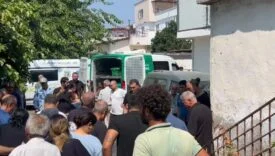 MERSİN'DE EV YANGINI: 2 ÇOCUK ANNESİ KADIN HAYATINI KAYBETTİ
