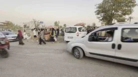 DİYARBAKIR YENİKÖY MEZARLIĞI’NDA ARAÇ TRAFİĞİ VE KİRLİLİK TEPKİ ÇEKİYOR