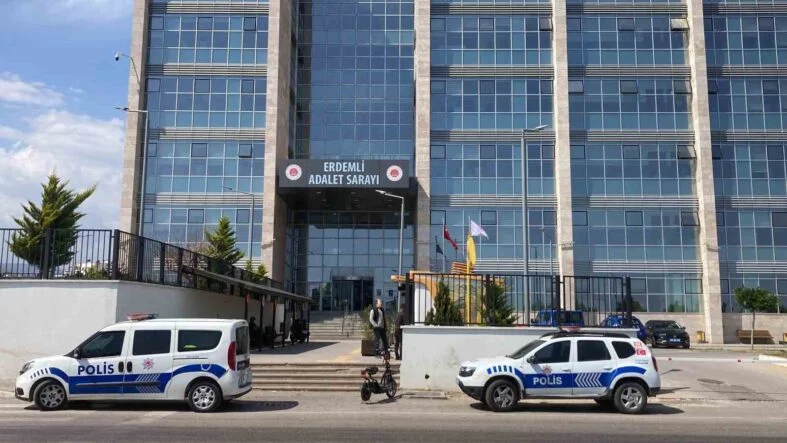 UYUŞTURUCU TACİRİ 2 ŞÜPHELİ TUTUKLANDI