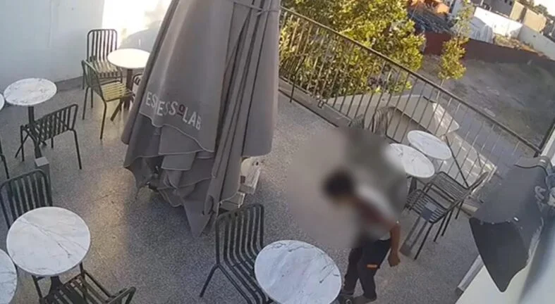 DİYARBAKIR'DA FARKLI SUÇLARA KARIŞAN ŞÜPHELİLERE "FREN OPERASYONU": 11 TUTUKLAMA ZANLILARIN HIRSIZLIK YAPTIĞI ANLAR KAMERALARA BÖYLE YANSIDI CANLI YAYINDA SOYULDU, POLİSİN TESPİTİYLE YAKALANDI HIRSIZLIK YAPTI, SOLUĞU SERİNLEMEK İÇİN SÜS HAVUZUNDA ALDI