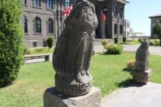 DİYARBAKIR MÜZESİ’NDE 3 KIYMETLİ ESER İLK KEZ KALICI OLARAK SERGİLENDİ