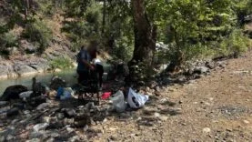 MERSİN’DE ORMANLIK ALANA İZİNSİZ GİRENLERE CEZA KESİLDİ