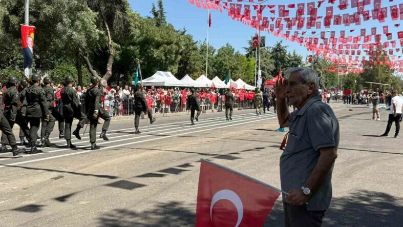DİYARBAKIR’DA 30 AĞUSTOS ZAFERİ ETKİNLİKLERLE KUTLANDI