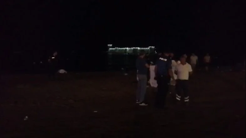 KIZKALESİ'NDE GECE DENİZE GİREN ŞAHIS HAYATINI KAYBETTİ