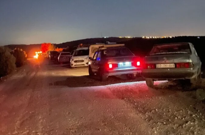 OTOMOBİL DEVRİLDİ, SÜRÜCÜ HAYATINI KAYBETTİ