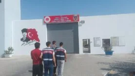MERSİN’DE DEAŞ OPERASYONU: ÖRGÜTE ELEMAN TEMİN EDEN 2 ŞÜPHELİ TUTUKLANDI