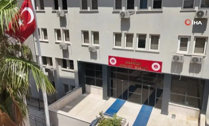 KUYUMCUYU 'FETÖ' İLE KORKUTUP 10 MİLYON TL DOLANDIRAN ŞÜPHELİ TUTUKLANDI