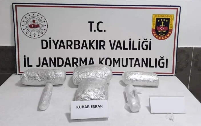 DİYARBAKIR’DA 73 KİLO UYUŞTURUCU MADDE ELE GEÇİRİLDİ