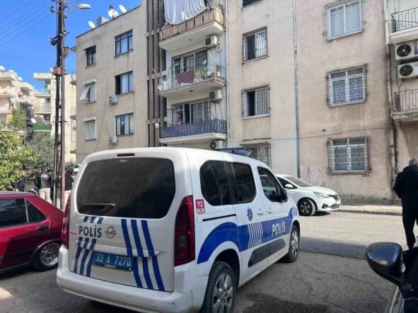 MERSİN'DE 3 KİŞİYİ KATLEDEN ŞÜPHELİ TUTUKLANDI