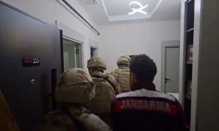 MERSİN MERKEZLİ YASADIŞI BAHİS OPERASYONUNDA 15 KİŞİ TUTUKLANDI