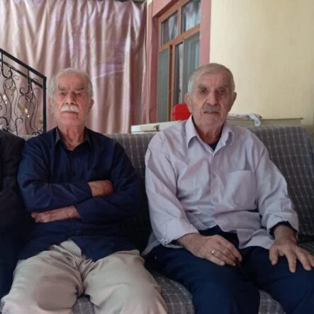 DİYARBAKIR’DA İKİ KARDEŞ BİR GÜN ARAYLA GEÇİRDİKLERİ KALP KRİZİ NEDENİ İLE HAYATLARINI KAYBETTİ