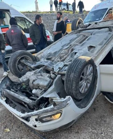 DİYARBAKIR’DA OTOMOBİL TAKLA ATTI: 1 YARALI
