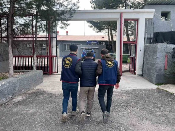 DİYARBAKIR’DA HAKLARINDA KESİNLEŞMİŞ HAPİS CEZASI BULUNAN 159 KİŞİ YAKALANDI