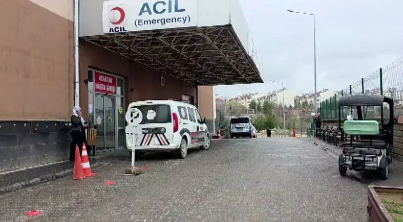 DİYARBAKIR’DA SİLAHLI KAVGA: 1 ÖLÜ