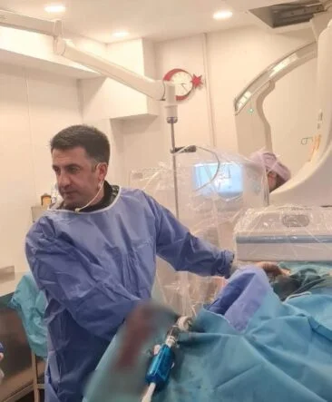 PROF. DR. AKDAĞ: ''SAĞLIKLI BİR VÜCUT İÇİN EN ÖNEMLİ KRİTERLERDEN BİRİ KALP SAĞLIĞIDIR''