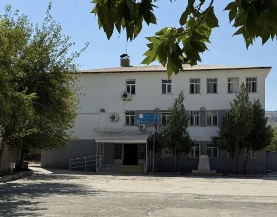 DİYARBAKIR'DA KALP KRİZİ GEÇİREN 6 YAŞINDAKİ ÇOCUK HAYATINI KAYBETTİ