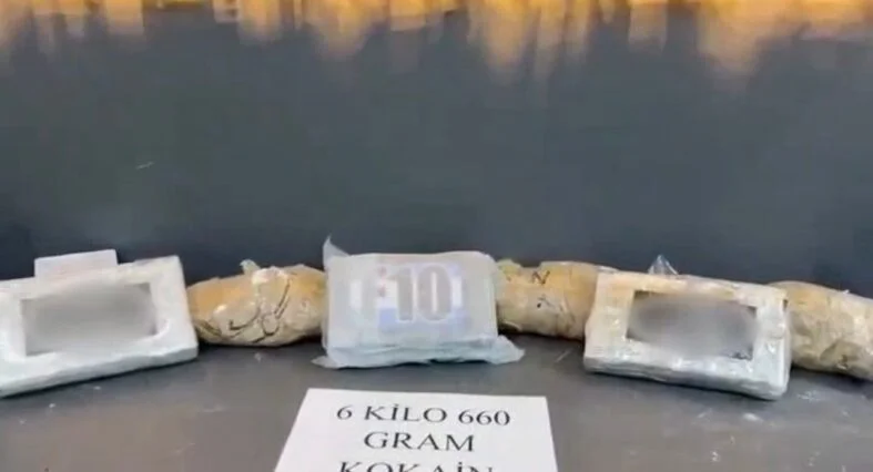 DİYARBAKIR’DA 6 KİLO 660 GRAM KOKAİN ELE GEÇİRİLDİ