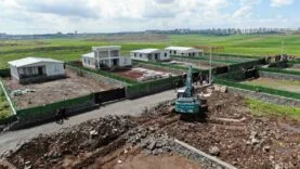 DİYARBAKIR'DA KAYMAKAMLIK KAÇAK YAPILARI TEK TEK YIKTI