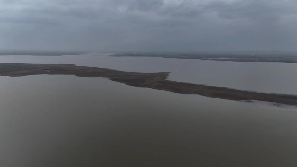 Devegeçidi Baraj Gölündeki kara parçası bir ayda suyla kaplandı