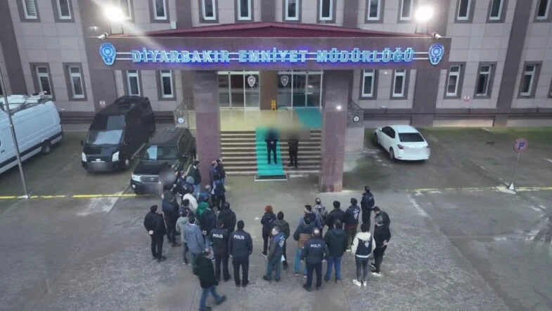 Diyarbakır merkezli 41 ilde yasa dışı bahis operasyonu: 111 gözaltı