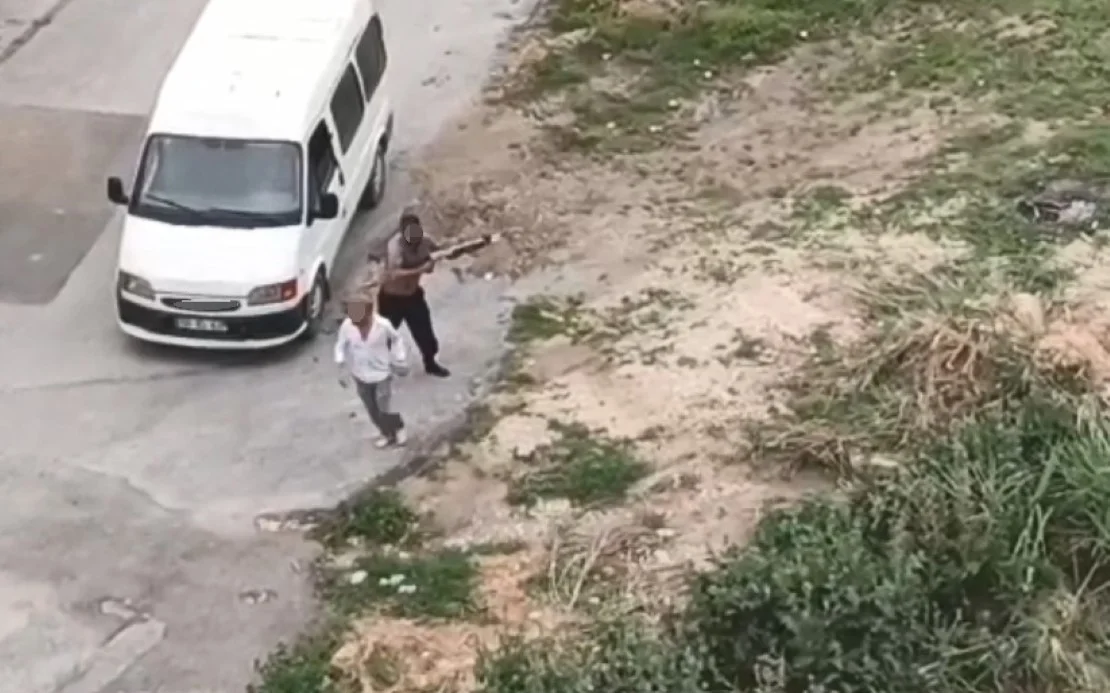 Dün taşlarla saldırdılar, bugün silahlarla ateş açtılar: 6 gözalt