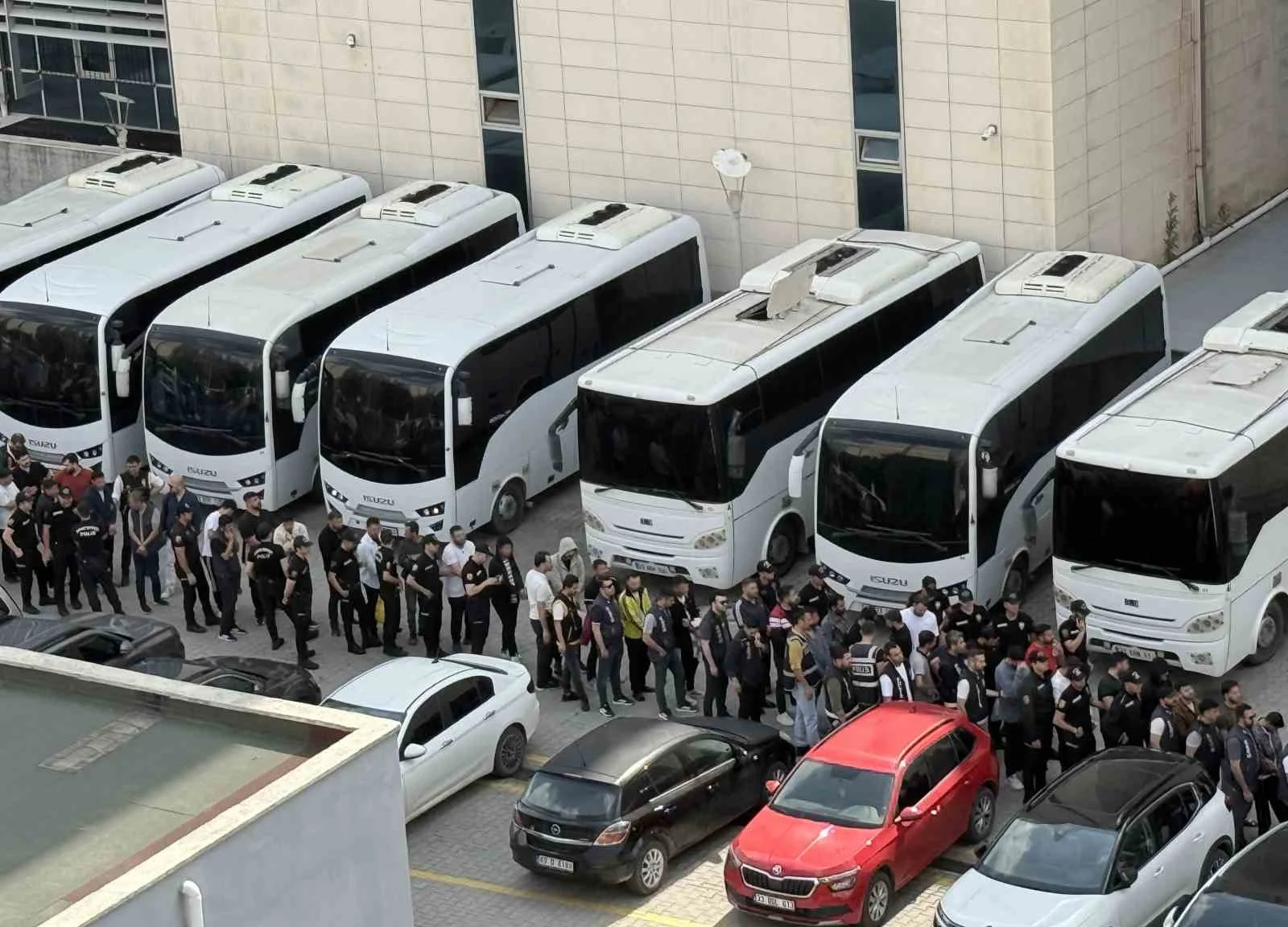 26 milyarlık yasa dışı bahis operasyonu