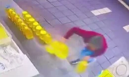 KAŞLA GÖZ ARASINDA SIVI YAĞLARI ALIP KAÇTI