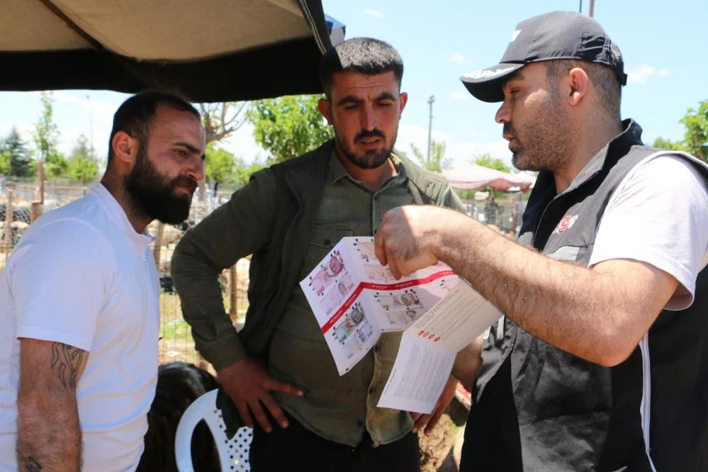 Kurban Bayramı öncesi satıcılar sahte para konusunda bilgilendirildi