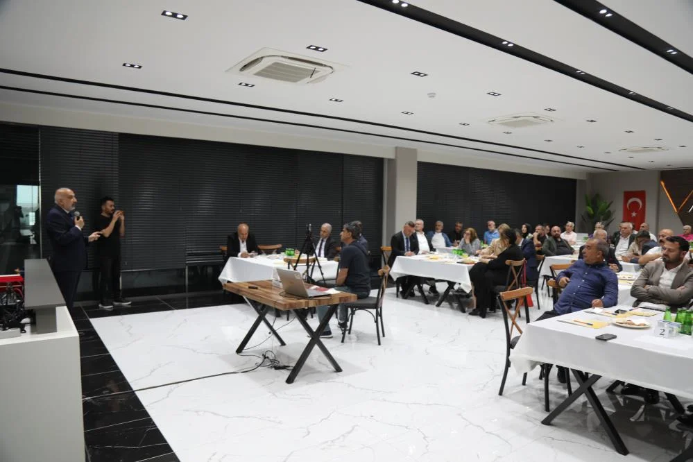 Diyarbakır’da tekstil sektörünün geleceği ele alındı
