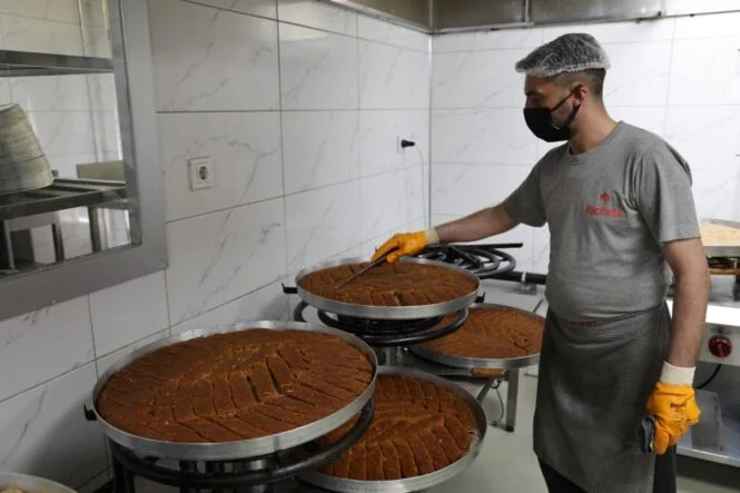 Hacıbaba pastanelerine yoğun ilgi üretimi katladı