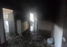 KLİMADAN ÇIKAN KIVILCIM EVİ KÜLE ÇEVİRMİŞTİ: YANAN EV VE SÖNDÜRME ÇALIŞMALARI KAMERADA