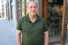 DİYARBAKIR'DA SICAK HAVALAR ESNAFI DA VURDU: KENTTE KEPENKLER ÖĞLEDEN SONRA AÇILIYOR