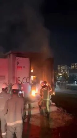 AŞIRI YÜKLENME, TRAFOYU ALEVLERE TESLİM ETTİ