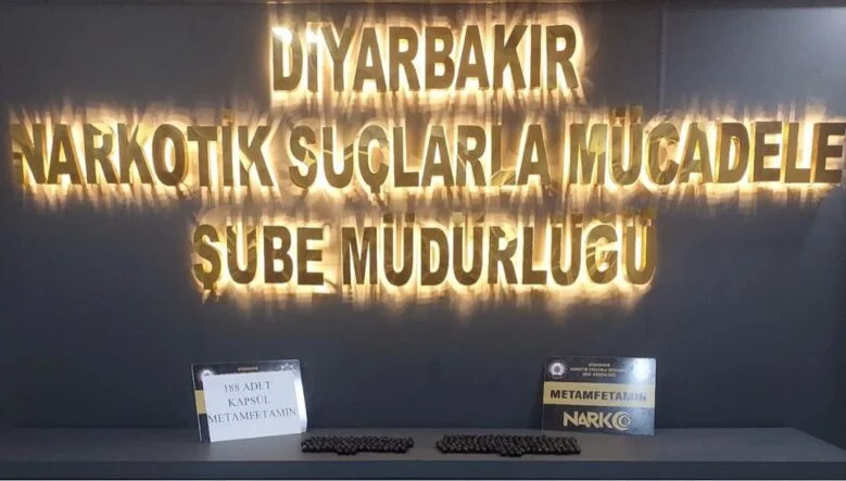 YUTTUKLARI 1 KİLO 280 GRAM UYUŞTURUCU MADDE İLE YAKALANAN 2 KİŞİ TUTUKLANDI