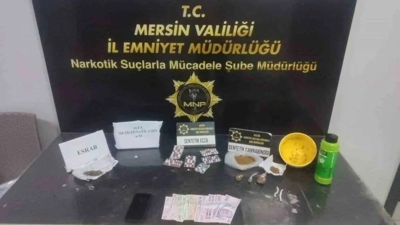 MERSİN'DE UYUŞTURUCU TACİRİ 4 ŞÜPHELİ YAKALANIP TUTUKLANDI