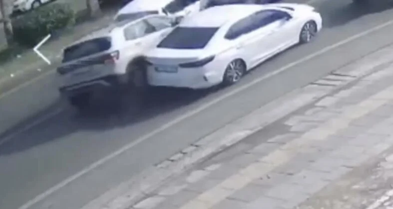 7 araçlı zincirleme kaza: 3 yaralı