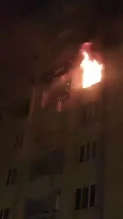 Korkutan yangın: Ev alevlere teslim oldu