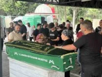 GİRDİĞİ KANALDA HAYATINI KAYBEDEN ÇOCUK SON YOLCULUĞUNA UĞURLANDI