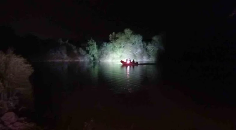 KAYIP AVUKATIN CESEDİ GÖKSU NEHRİ'NDE BULUNDU
